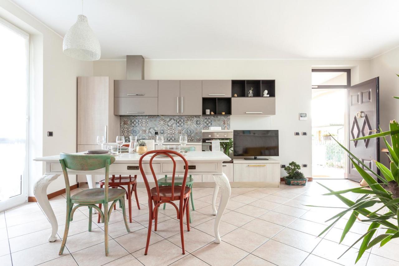 Apartment Misiadele Carnago Exterior photo